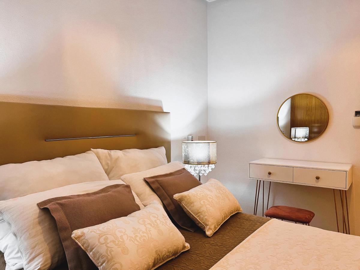 Holiday Suite Fragata Torrevieja Exterior foto
